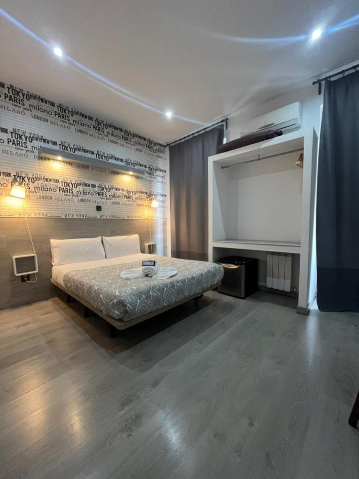 Fuencarral Rooms Madryt Zewnętrze zdjęcie